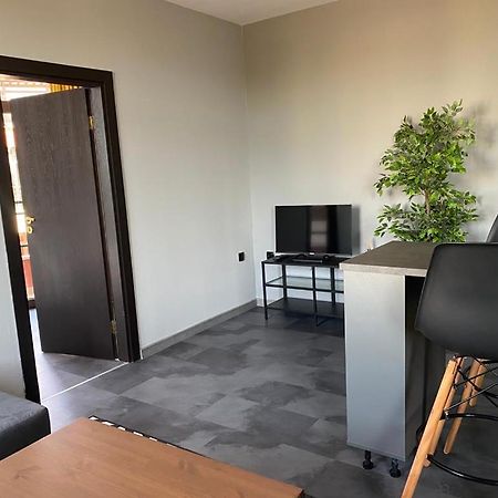 Nobel Private Vip Apartments Pantai Sunny Bagian luar foto