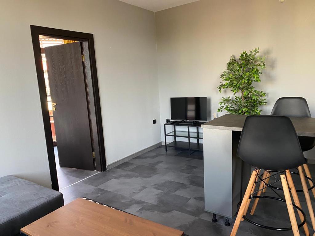 Nobel Private Vip Apartments Pantai Sunny Bagian luar foto